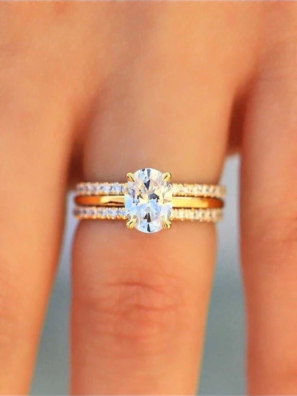 Oval Stone Pavé Band Ring in Gold & White NWT
